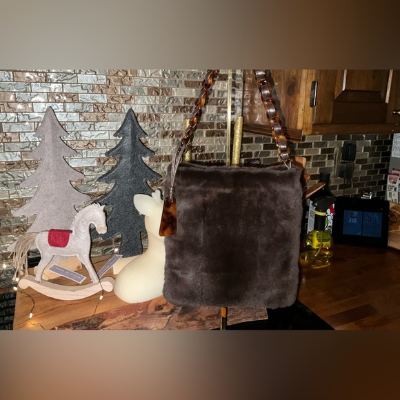 Chanel Rabbitt Fur Handbag, Stunning, excellant condition, RARE - Picture 1 of 3